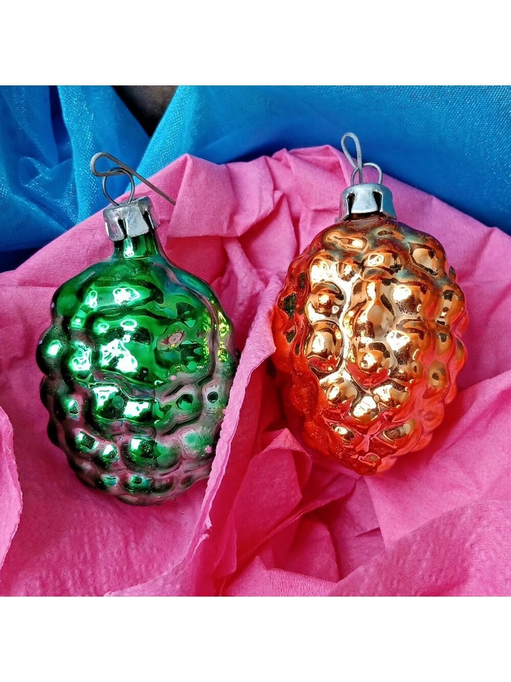 Poland 2pcs Glass Christmas Ornaments Pine Cone Grapes Rare Baubles Mouth Blown